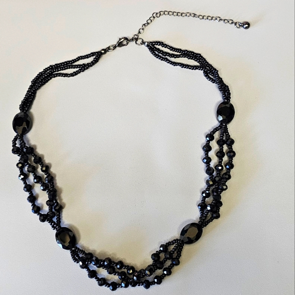 Black Beaded Necklace 9 Inches